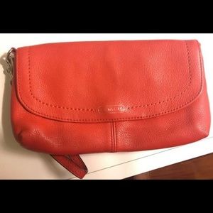 Coach wristlet (like new)